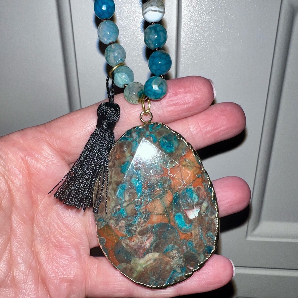 NWT Semi-precious stone necklace